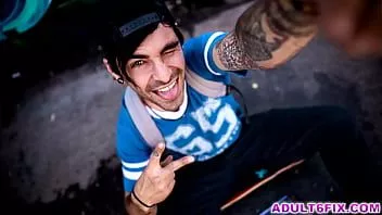 Reproducir Adult6fix.com - grinders parte 1 - ¡esta es una nueva era del porno! joder, esto es algo que podrían llevar a los cines! excelente historia e increible actuación!