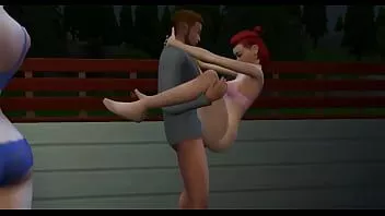 Reproducir Dos lesbianas y una pareja heterosexual follando en un lugar público
