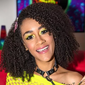 Pornstar Ariana Aimes